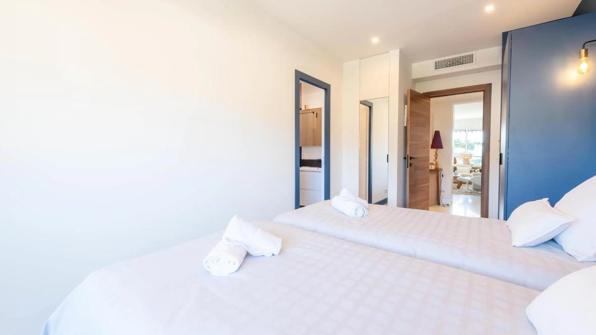 Luxury 2-Br Apartment With Sea View Cannes 0*,