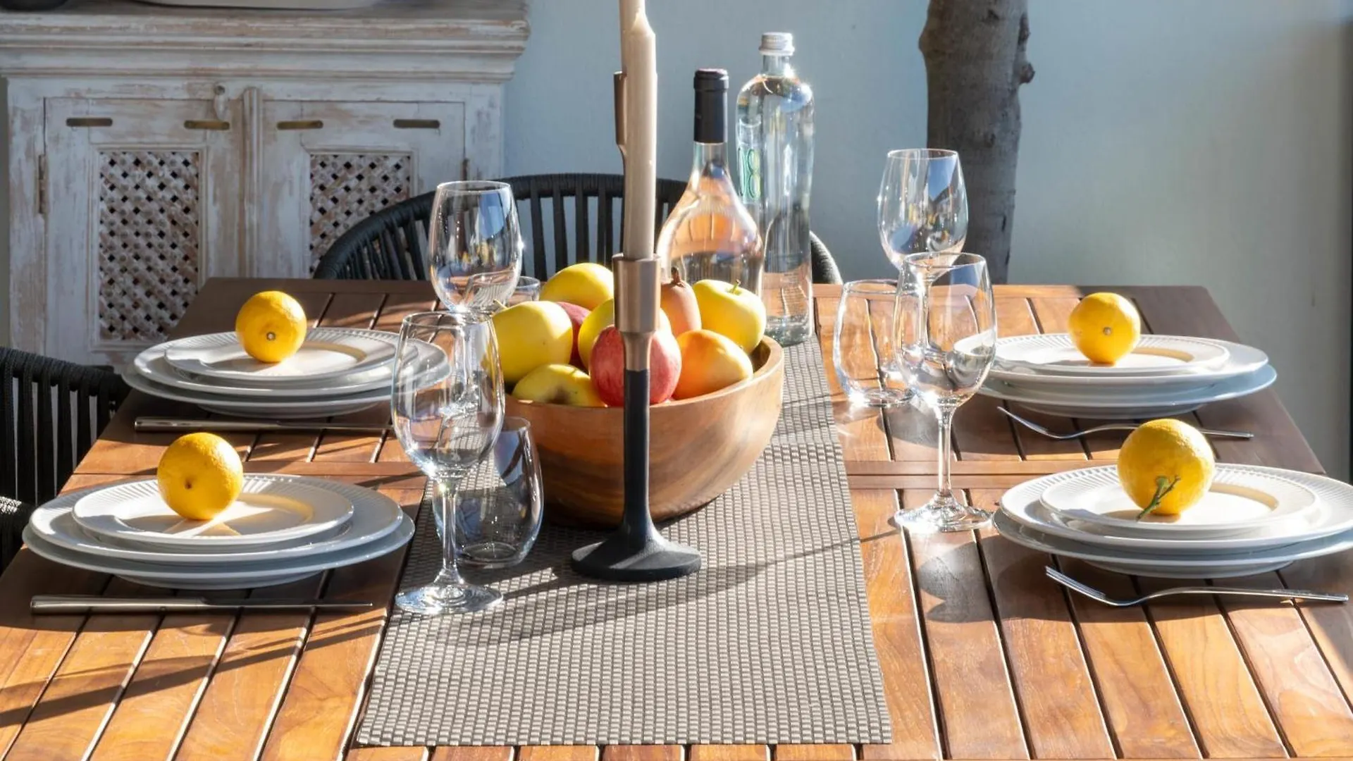 Luxury 2-Br Apartment With Sea View Cannes